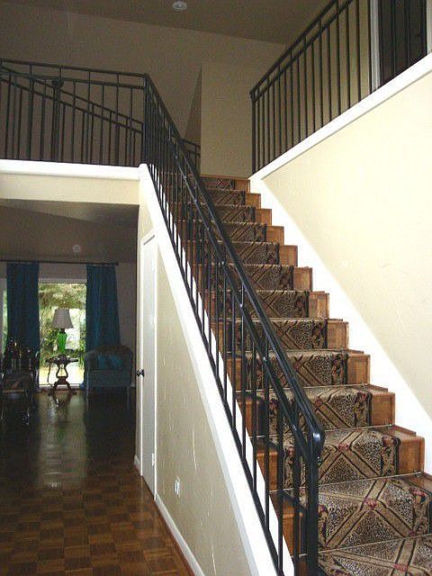 2nd image of 817 Shelley Dr