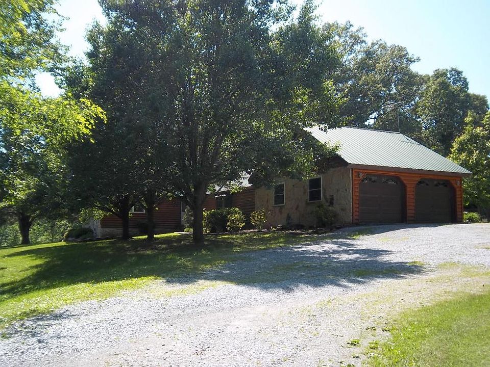 1st image of 205 Walnut Grove Ln