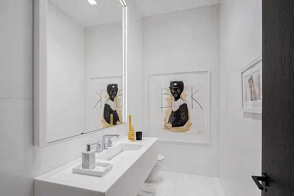 Rented by Compass | media 31