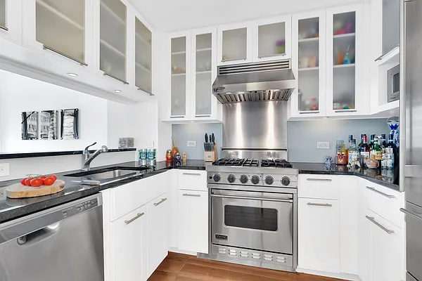 Rented by Compass | media 2