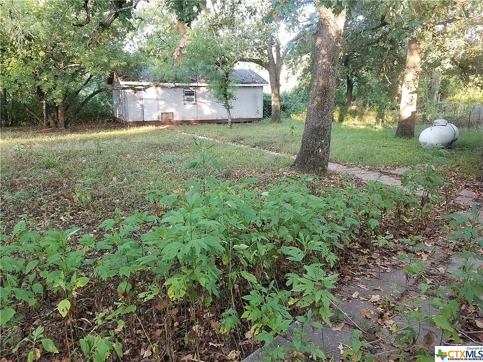 1st image of 353 Parkcreek Dr