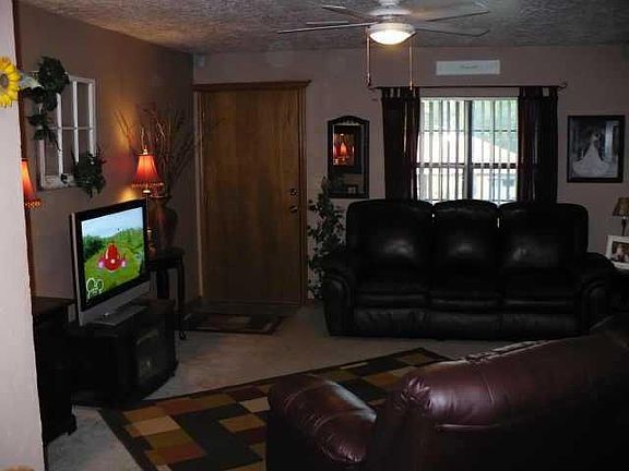 2nd image of 6729 NW 28th St #Townhouse