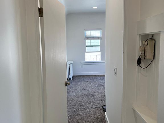 2nd image of 1309 Anza St APT 5
