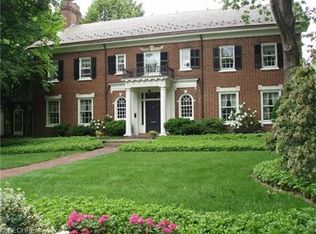 2705 E Overlook Rd, Cleveland Heights, OH 44106