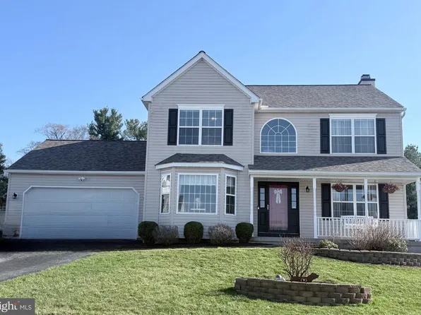 109 Brinton Dr, Coatesville, PA 19320