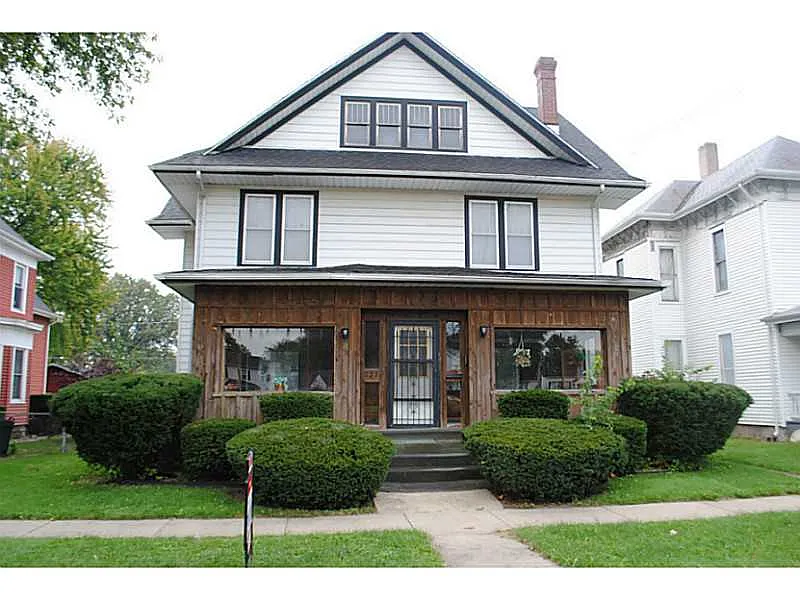225 E 6th St photo 1