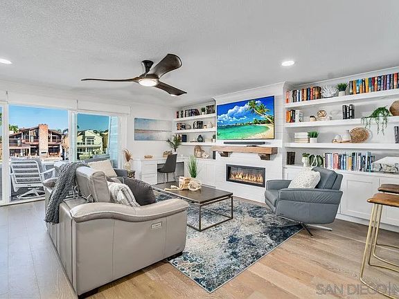 3rd image of 82 Montego Ct