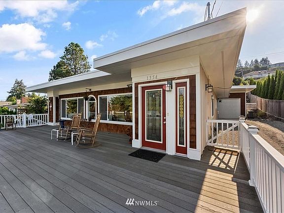 5th image of 1354 Country Club Dr
