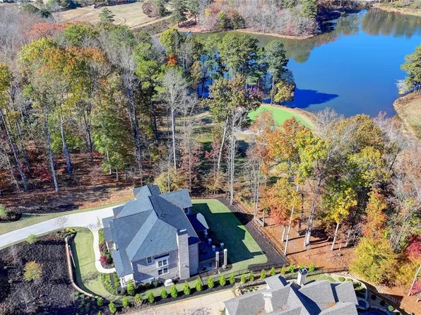 707 Founders Ct E, Alpharetta, GA 30004