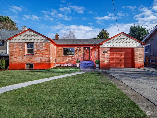 3430 Walnut Avenue SW, Seattle, WA 98116