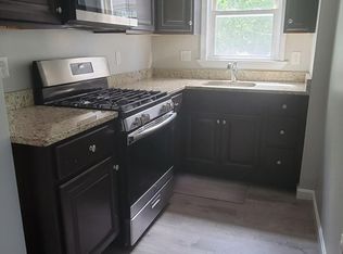 195 Middle St #2, Fall River, MA 02724