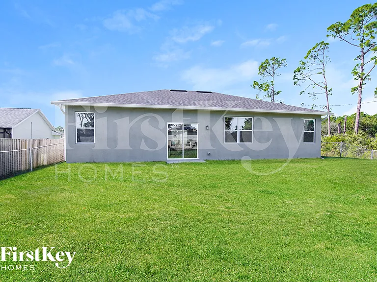755 Darby Ave SW — Photo 14