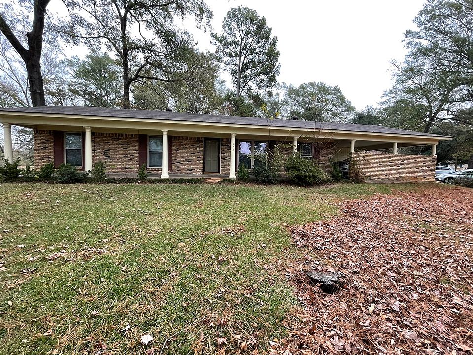 1st image of 106 Hickory Hollow Dr