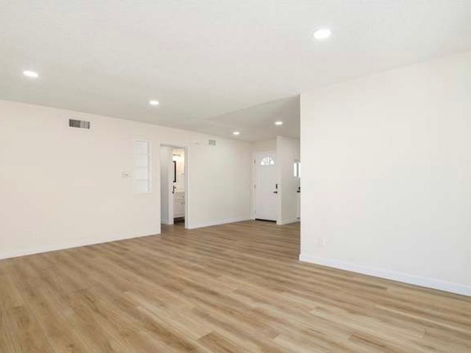 1st image of 6539 Clementine Cir #1