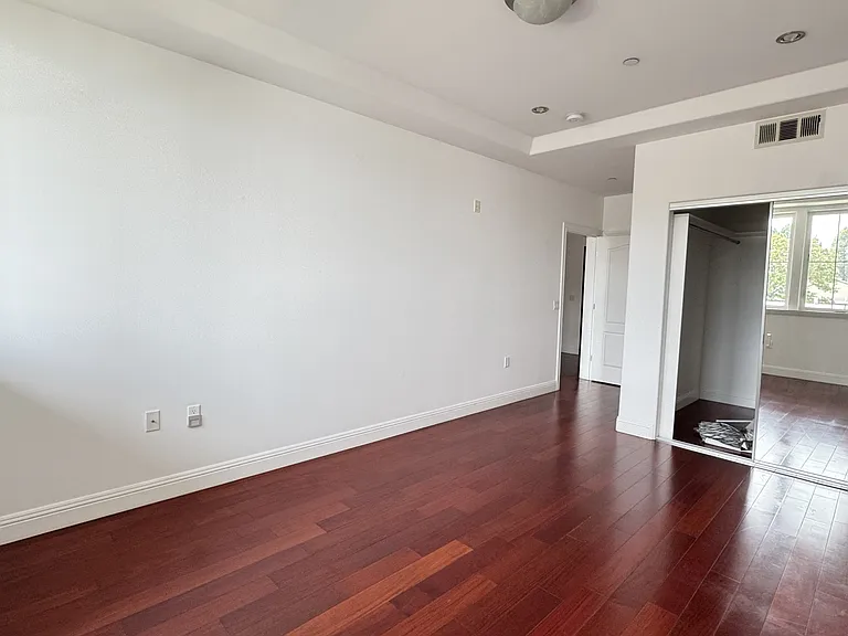 151 El Camino Real #329 — Photo 4