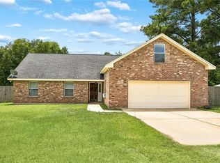 15236 Arleen Normand Dr, Covington, LA 70435