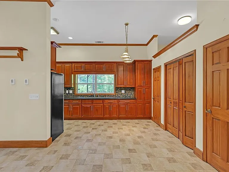 3602 Jones Mill Rd — Photo 6