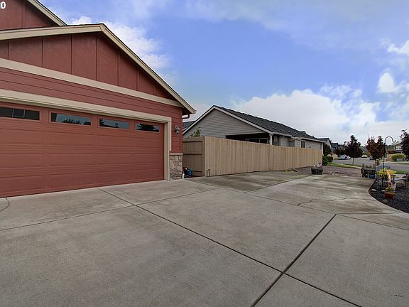 5th image of 10018 NE 142nd Ave