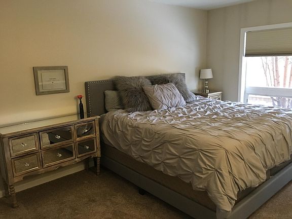 5th image of 1635 N Milwaukee Ave APT 103
