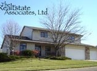 2063 S Bradford Ct, Sioux Falls, SD 57106