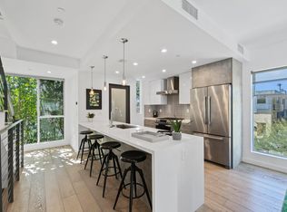 7198 Formosa Fusion Ct, Los Angeles, CA 90046