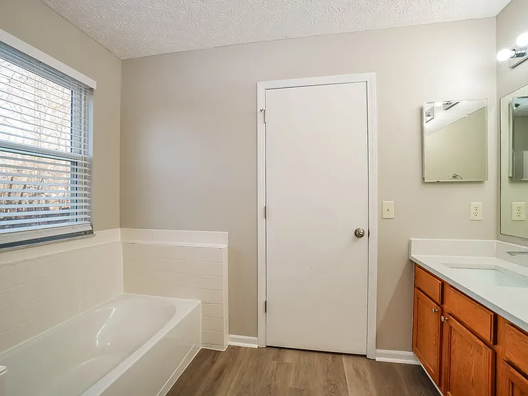 9054 Jackies Bnd — Photo 12