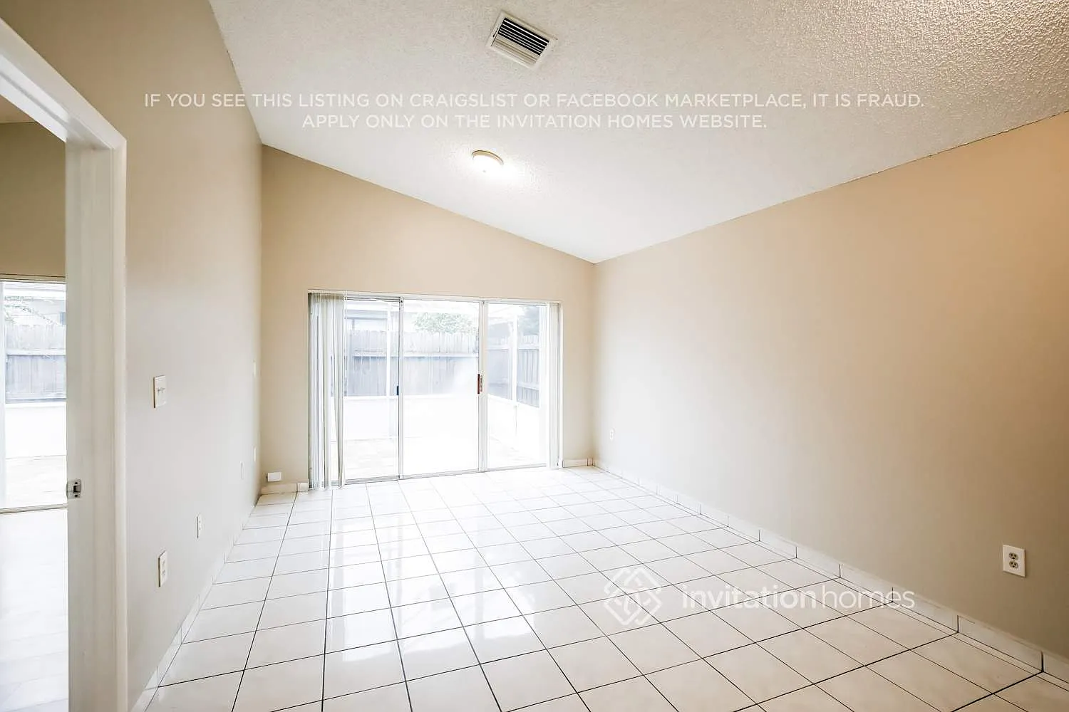 10061 SW 222nd St Cutler Bay, FL 33190 — Photo 4