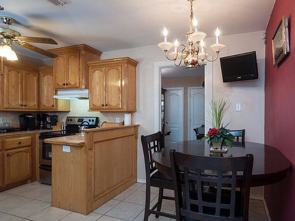 3rd image of 2710 Guajillo St