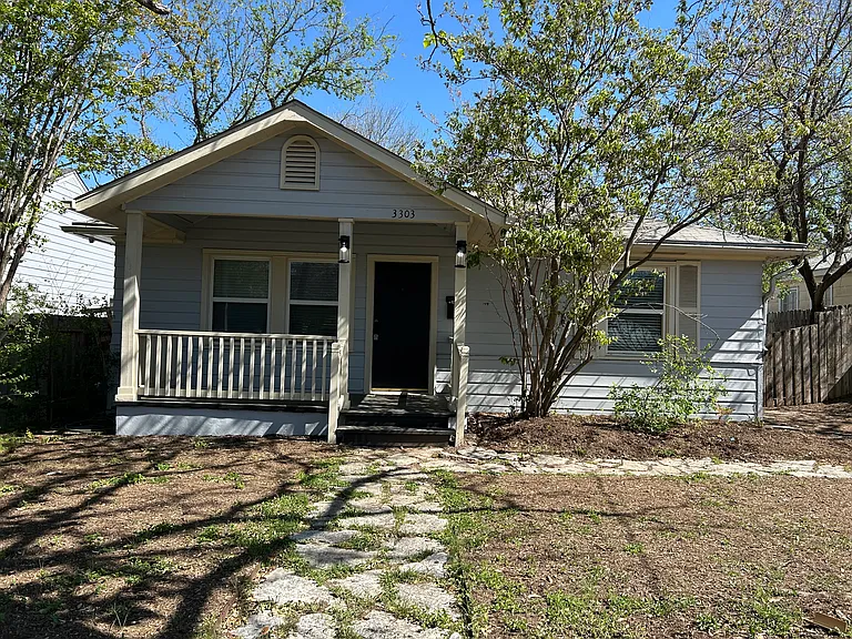 3303 Hollywood Ave — Photo 1
