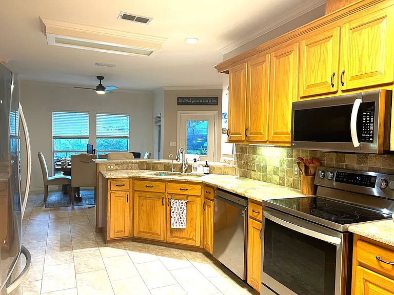 8906 Ellerslie Cir — Photo 8
