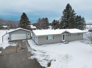 134 E Samz Rd, Mishicot, WI 54228