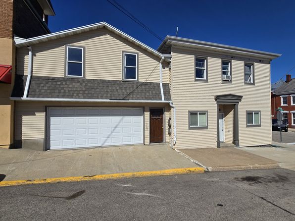 120 3rd St SE
