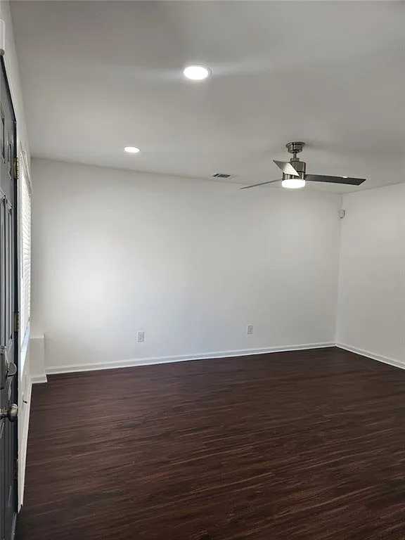2 bed, 1.0 bath, $1,450 — Photo 4