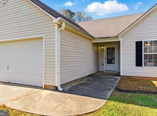 1715 Eden Valley Ct, Loganville, GA