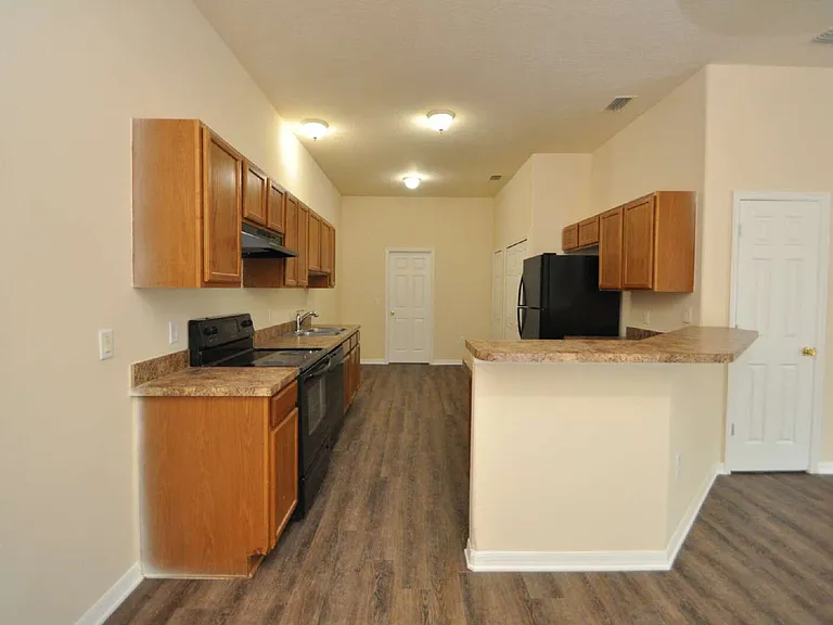 5 Wells Pl #A — Photo 12