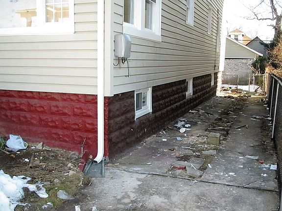 3rd image of 170-52 118th Ave