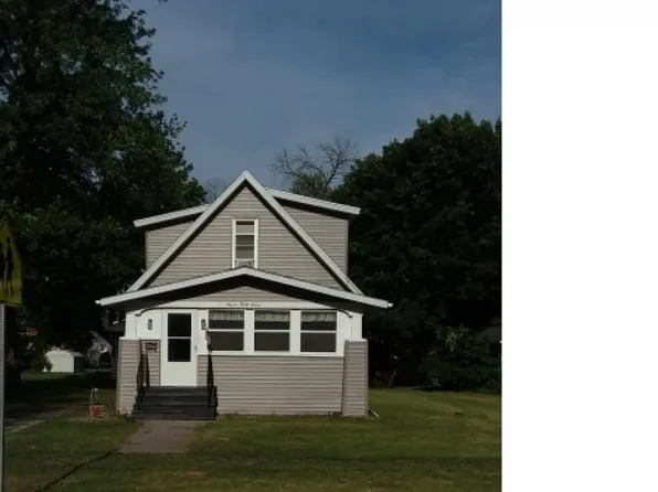 1137 Willard St, Galesburg, IL 61401