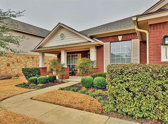 4th image of 1113 Rowley Dr