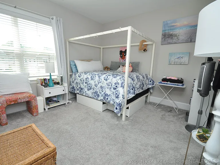 1004 Pyrenees Way — Photo 23