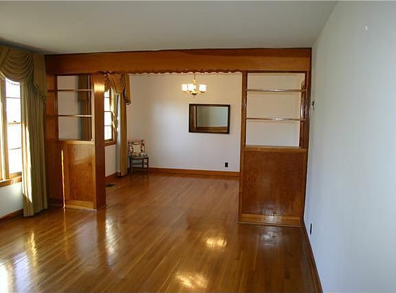Living room / dining room