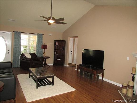5th image of 5223 Harmon Pl