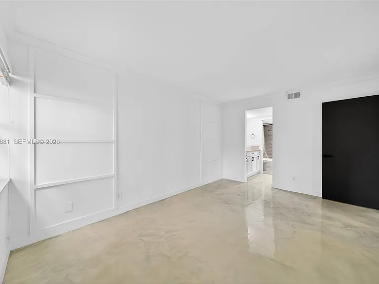 265 SE 10th St #1C — Photo 12