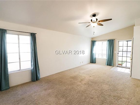 3rd image of 3733 Cactus Wheel Ct