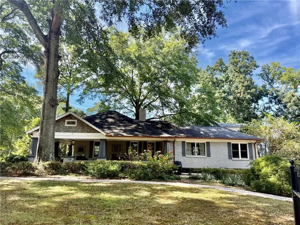 2262 Ridgedale Rd NE, Atlanta, GA 30317