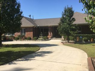 200 Cedar Ln, Sanford, NC 27332