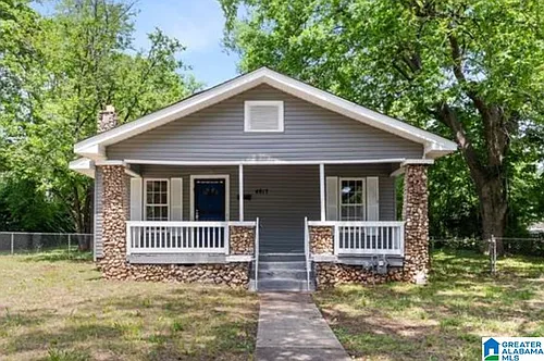 4817 Court R Photo 1