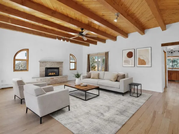 2708 Via Caballero Del Sur, Santa Fe, NM 87505