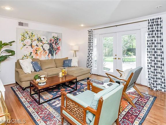 5th image of 2755 Kreitner St