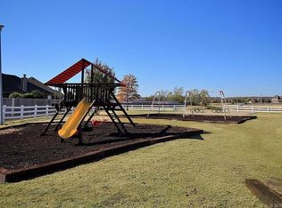 19700 E 50th St S, Broken Arrow, OK 74014