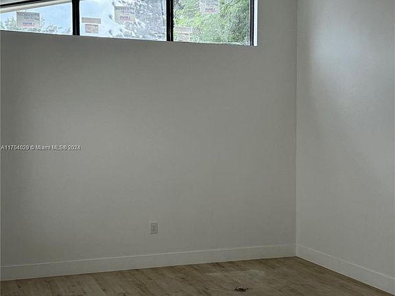 5th image of 4638 NW 185th St
